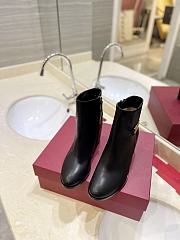 Bagsaaa Valentino Vlogo Signature Calfskin Ankle Boot 7.5 cm - 2