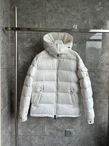 Bagsaaa Moncler White Puffer Jacket