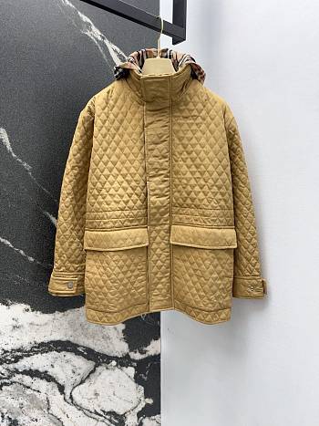 Bagsaaa Burberry Check Hood Quilted Nylon Jacket Beige