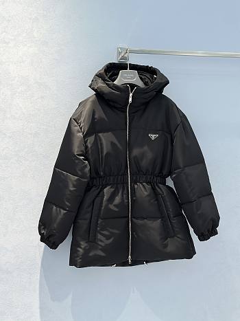 Bagsaaa Prada Re-Nylon down jacket black