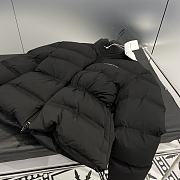 Bagsaaa Alexander Wang cropped puffer coat with reflective logo black - 4