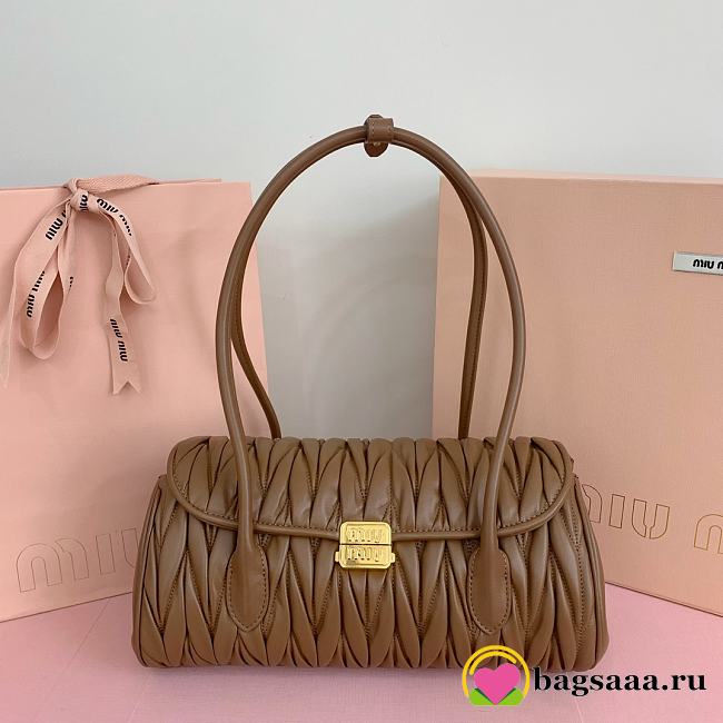 Bagsaaa Miumiu Matelassé nappa leather shoulder bag brown - 28X15X11cm - 1