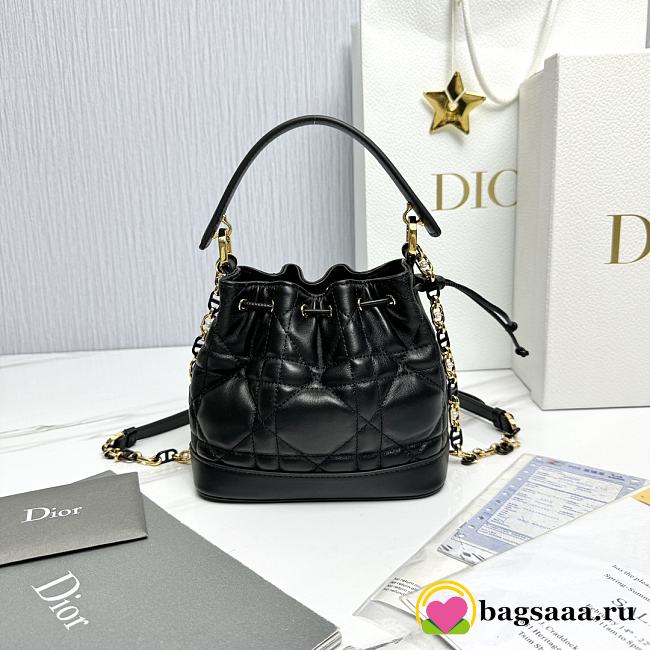 Bagsaaa Small Dior Jolie Bucket Bag Black Macrocannage - 17×16×9cm - 1