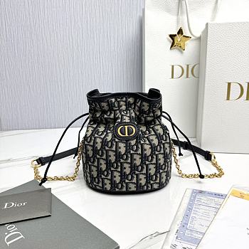 Bagsaaa Dior 30 Montaigne Mini Bucket Bag with Drawstring Blue Dior Oblique Jacquard - 16 x 18.5 x 13 cm