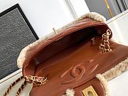 Bagsaaa Chanel Flap Bag Shearling Beige & Brown AS5149 - 16 × 23.5 × 7.5 cm - 4