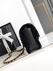 Bagsaaa Chanel Flap Bag Shearling Black AS5149 - 16 × 23.5 × 7.5 cm - 4