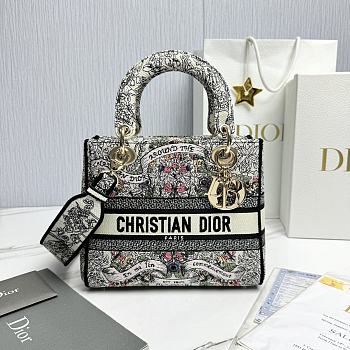 Bagsaaa Dior Medium Lady D-Lite Bag Latte Embroidery with Multicolor Dior Around the World Motif - 24 x 21 x 12 cm