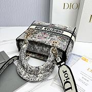 Bagsaaa Dior Medium Lady D-Lite Bag Latte Embroidery with Multicolor Dior Around the World Motif - 24 x 21 x 12 cm - 4