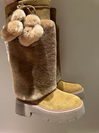 Bagsaaa Celine Bulky High Boot With Triomphe Tassels In Shearling And Suede Calfskin Brown