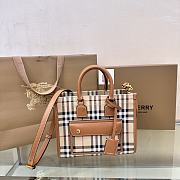 Bagsaaa Burberry Mini Freya Tote Beige - 23 x 8 x 19cm - 1