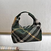 Bagsaaa Burberry Mini Peg Duffle Bag Green - 21.5 x 10.5 x 23cm - 1