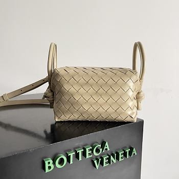 Bagsaaa Bottega Veneta Top Handle Loop 796615 Beige - 13x21x13cm