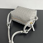 Bagsaaa Bottega Veneta Top Handle Loop 796615 Gray - 13x21x13cm - 4