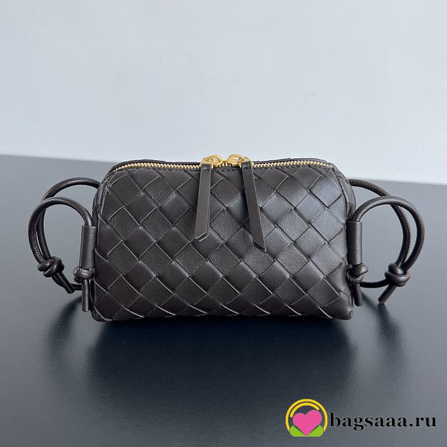 Bagsaaa Bottega Veneta Intrecciato Concert Pouch 794258 Fondant - 18.5*11.5*8.5 cm - 1