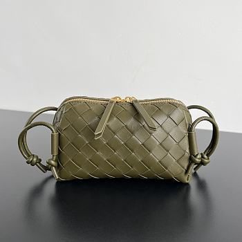 Bagsaaa Bottega Veneta Intrecciato Concert Pouch 794258 Olive Green - 18.5*11.5*8.5 cm