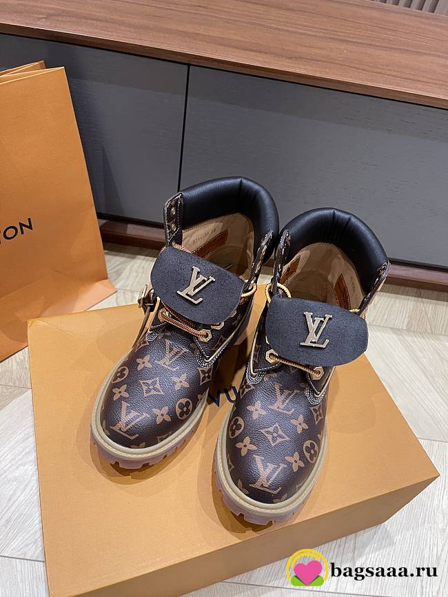 Bagsaaa Louis Vuitton LV x Timberland 6-In High End Ankle Boot Monogram - 1