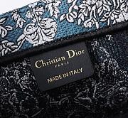 Bagsaaa Medium Dior Book Tote Blue Embroidery with White Dior Around the World Motif - 36 x 27.5 x 16.5 cm - 4