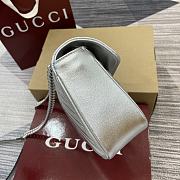 Bagsaaa Gucci GG Marmont Small Shoulder Bag Silver 443497 - 26x15x7cm - 3