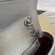 Bagsaaa Gucci GG Marmont Small Shoulder Bag Silver 443497 - 26x15x7cm - 5