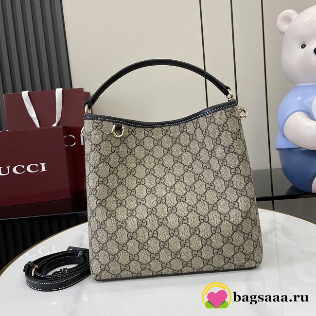 Bagsaaa Gucci GG Emblem small shoulder bag 815103 beige & black - 25 x 25 x 15.5cm - 1