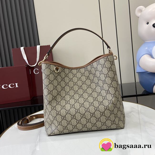 Bagsaaa Gucci GG Emblem small shoulder bag 815103 beige & brown - 25 x 25 x 15.5cm - 1