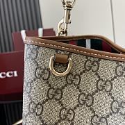 Bagsaaa Gucci GG Emblem small shoulder bag 815103 beige & brown - 25 x 25 x 15.5cm - 4