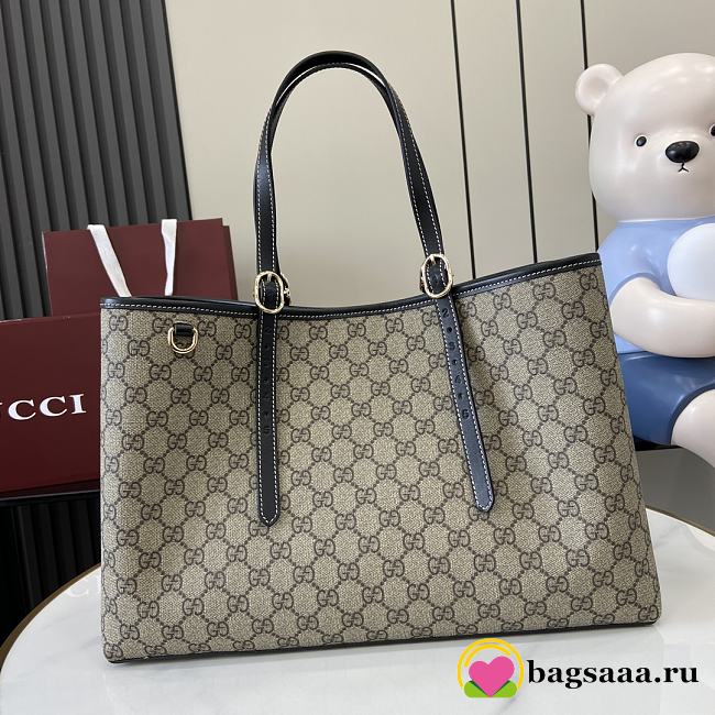 Bagsaaa Gucci GG Emblem Medium Tote Bag 815213 beige & black - 38 x 25 x 15 cm - 1