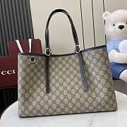 Bagsaaa Gucci GG Emblem Medium Tote Bag 815213 beige & black - 38 x 25 x 15 cm - 1