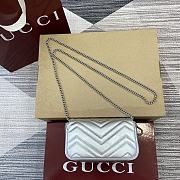 Bagsaaa Gucci GG Marmont Super Mini Bag 476433 Silver - 16.5x10x4.5cm - 4