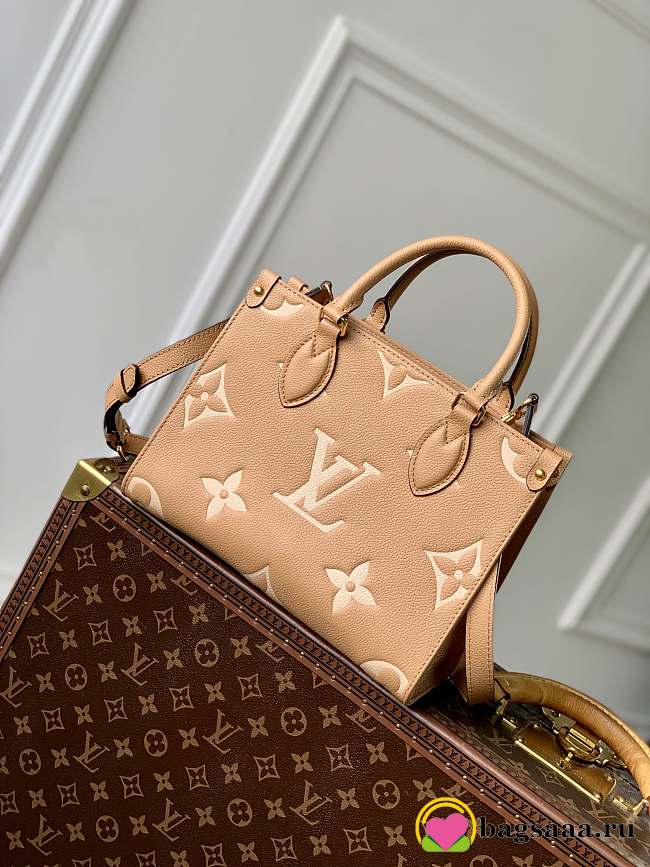 Bagsaaa Louis Vuitton M12513 OnTheGo PM Tote Bag Beige/Cream - 25 x 19 x 11.5 cm - 1