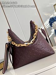 Bagsaaa Louis Vuitton M12072 Coussin MM Hobo Bag Chocolate - 38 x 33 x 10 cm - 1