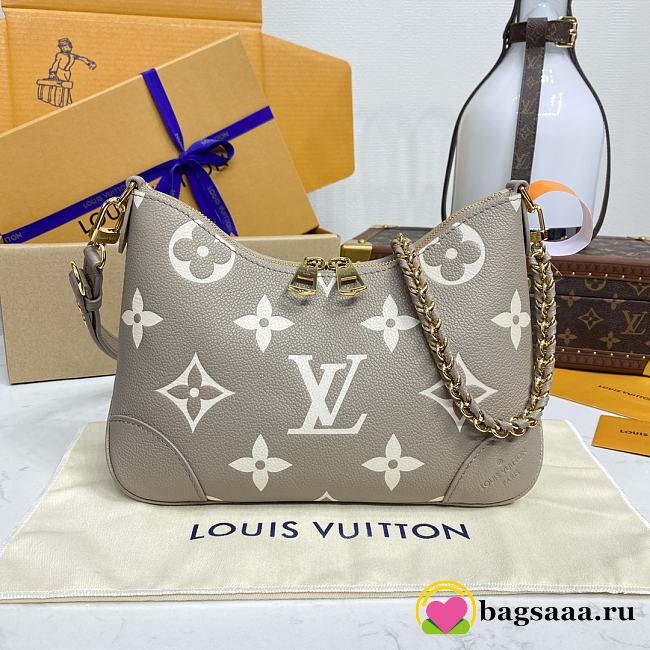 Bagsaaa Louis Vuitton M13224 Boulogne Bag Dove Grey/Cream - 29 x 16 x 9.5 cm - 1