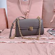 Bagsaaa Miumiu Leather shoulder bag 5BD266 gray - 24x13.5x9 cm - 1