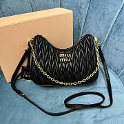 Bagsaaa Miumiu Matelassé nappa leather shoulder bag 5BH211 Black - 20x17x5 cm - 1