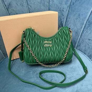 Bagsaaa Miumiu Matelassé nappa leather shoulder bag 5BH211 Green - 20x17x5 cm