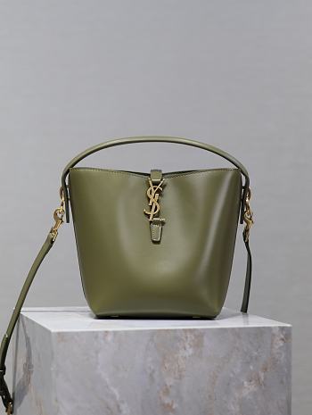 Bagsaaa YSL LE 37 small in shiny leather 749036 green - 17 X 20 X 13 CM