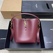 Bagsaaa YSL LE 37 small in shiny leather 749036 red - 17 X 20 X 13 CM - 1