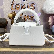 Bagsaaa Louis Vuitton M23956 Capucines East-West Mini White - 22 x 12 x 8 cm - 1