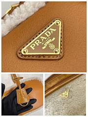 Bagsaaa Prada Medium shearling two-handle bag 1BB124 brown - 27x12x6 cm - 2