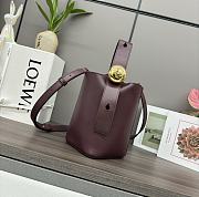 Bagsaaa Loewe Mini Pebble bucket in smooth calfskin dark burgundy - 16*16*19.5CM - 1