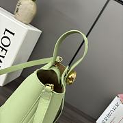 Bagsaaa Loewe Mini Pebble bucket in smooth calfskin light green - 16*16*19.5CM - 2