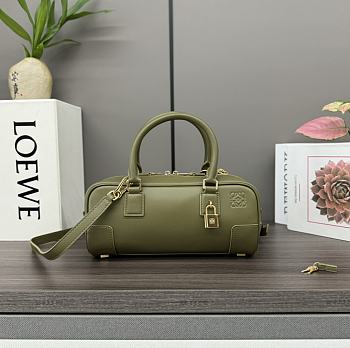 Bagsaaa Loewe Amazona 23 Cropped bag in nappa calfskin khaki green - 23x11x10 cm