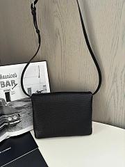 Bagsaaa YSL Cassandre envelope messenger in lambskin 801490 black - 23 X 16.5 X 6 CM - 2