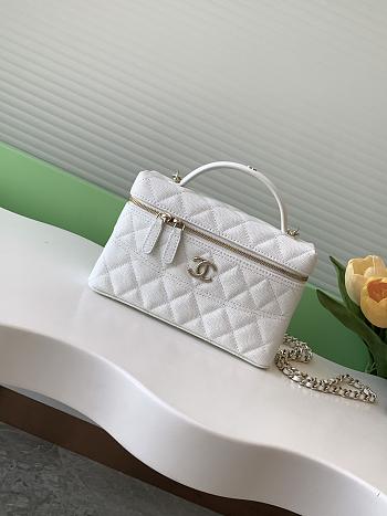 Bagsaaa Chanel Long Vanity with chain AP4407 White - 17 x 19.5 x 5cm