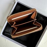 Bagsaaa Celine Compact Zipped Wallet Cuir Triomphe In Smooth Calfskin Brown - 11 x 8.5 x 2 CM - 3