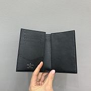 Bagsaaa Louis Vuitton M13187 Passport Cover Black - 10cm - 4