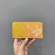 Bagsaaa Louis Vuitton M12660 Coin Card Holder Yellow - 8 x 14.5 x 1 cm - 1