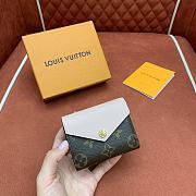 Bagsaaa Louis Vuitton M62933 Zoé Wallet - 9.5 x 7.5 x 3 cm - 1