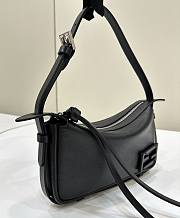 Bagsaaa Simply Fendi Mini Black leather mini-bag - 22cm - 2