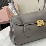 Bagsaaa Miu Miu Leather shoulder bag 5BD265 gray - 28 cm - 4